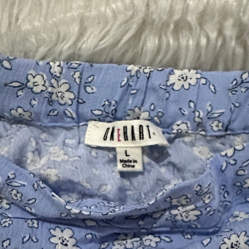 Chic Floral High-Low Skirt in Light Blue - Picture 5 of 8